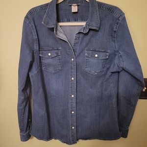 Duluth Women's Denim Shirt